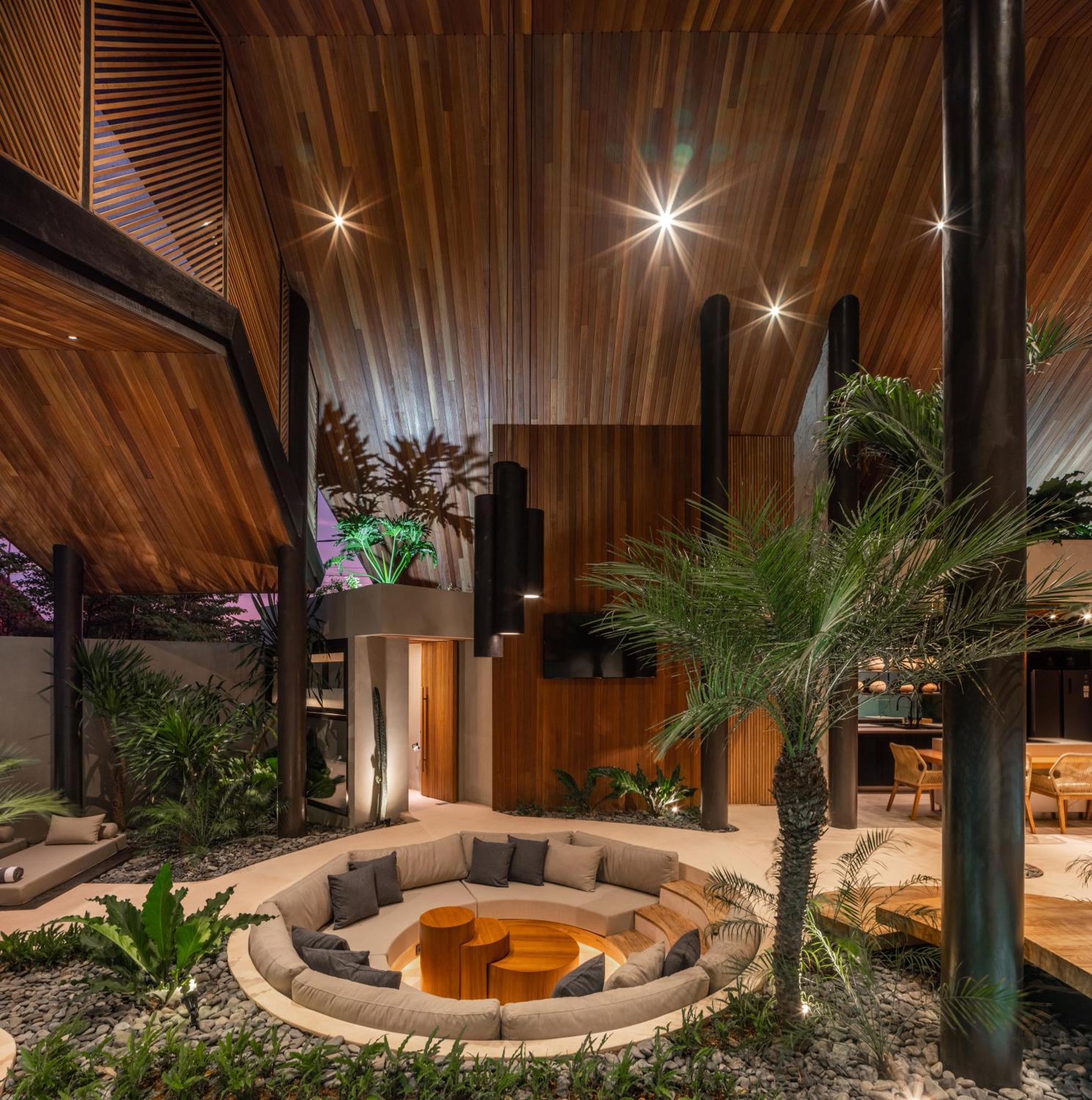Villa Feh Bali By House Of Winds - Neo Tropical Eden Near Canggu Kerobokan Exteriör bild