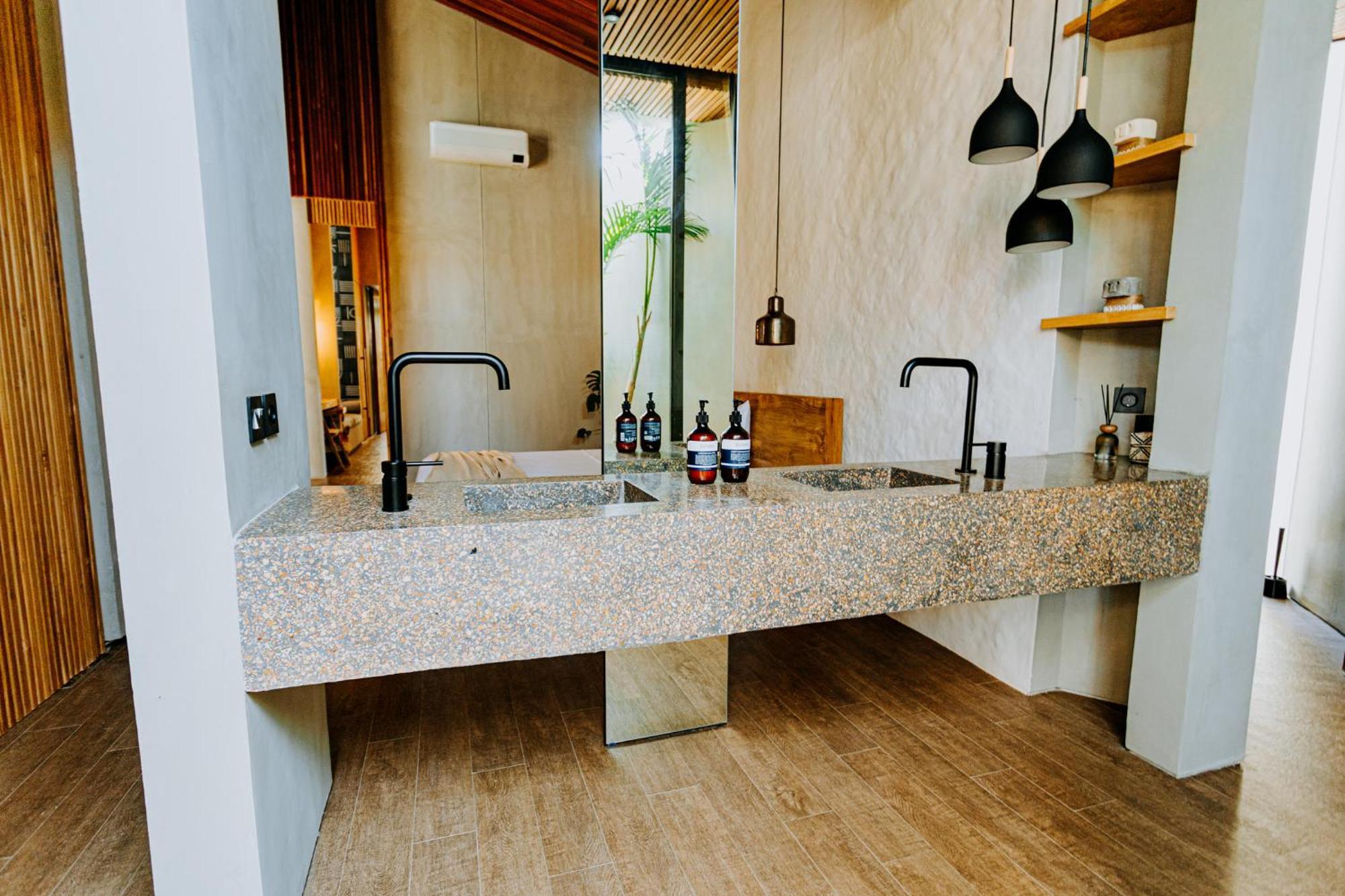 Villa Feh Bali By House Of Winds - Neo Tropical Eden Near Canggu Kerobokan Exteriör bild